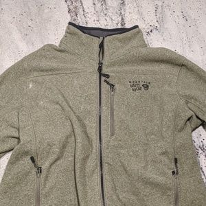 Mountain hardwear sage colored fleece zip
